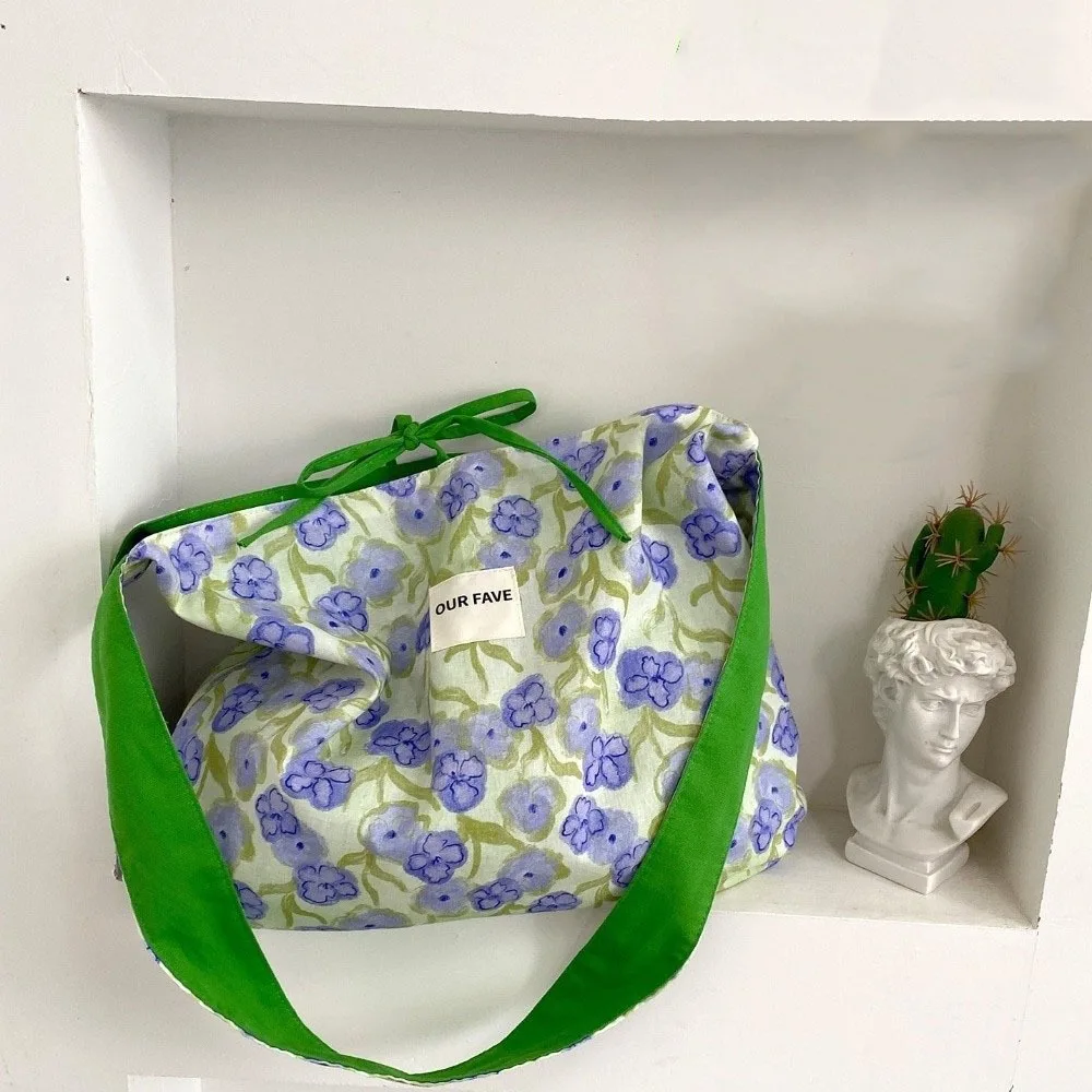 

Portable Cloth Double Sided Vest Bag Bowknot Leisure Flower Shoulder Bag Commuting Japanese Style Canvas Crossbody Bag Travel