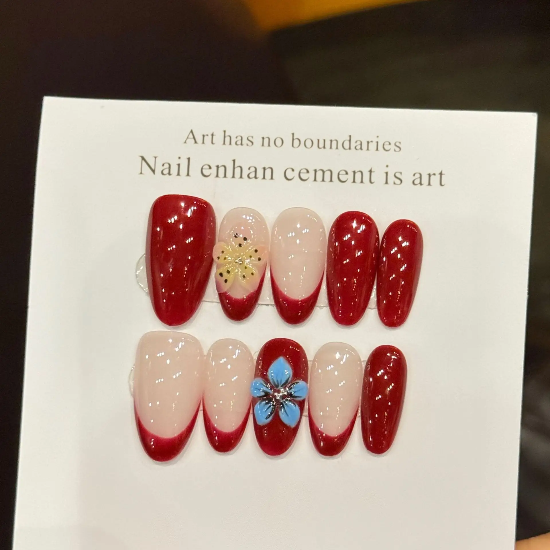 

10Pcs Handmade Oval Press On Nails Red French 3D Carving Elegant Flowers Design Sweet Fake Nails Wearable False Nails For Girls