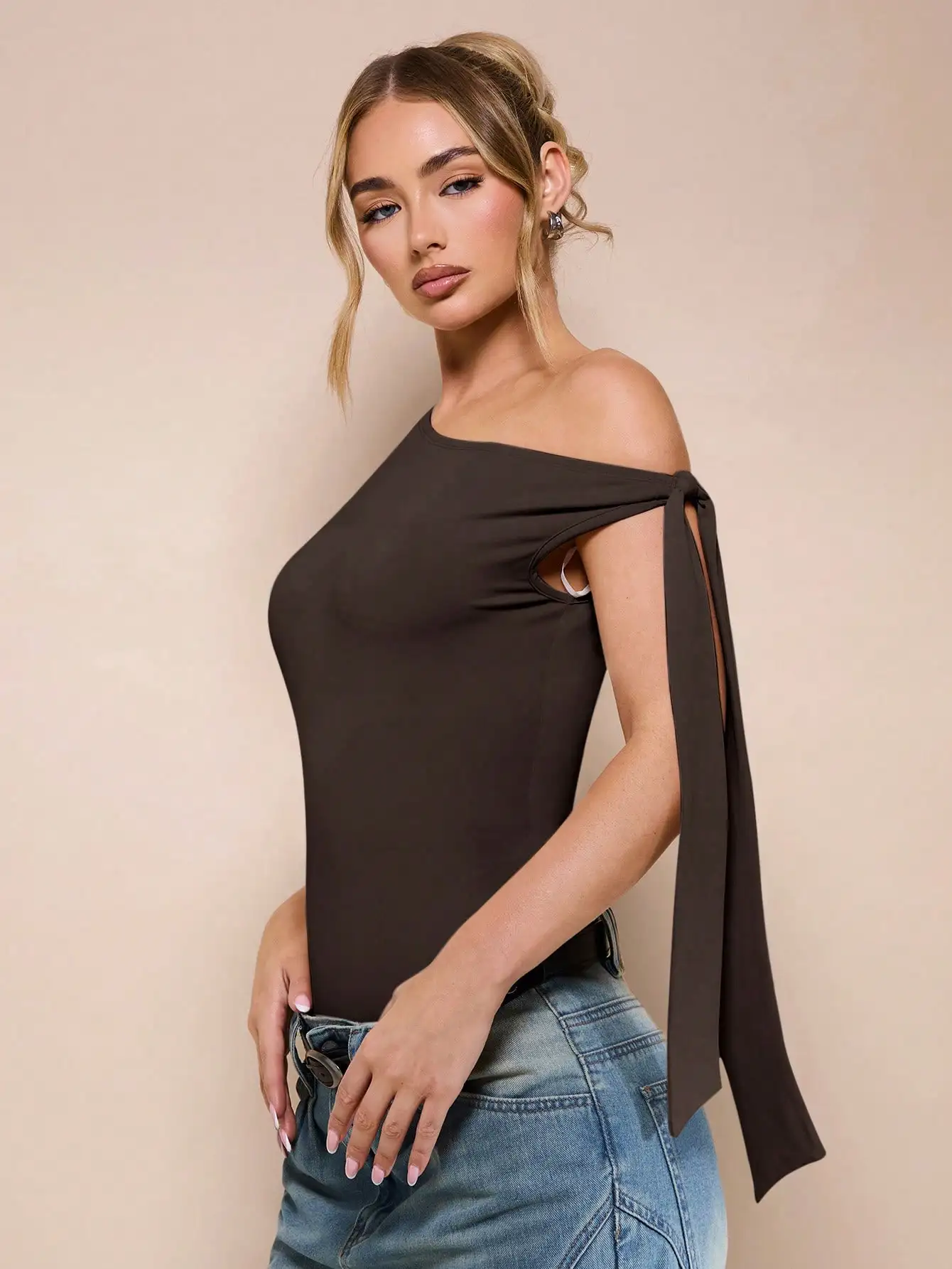 مجموعة مكونة من قطعتين من الملابس الضيقة العصرية والعصرية غير المنتظمة خارج الكتف #6