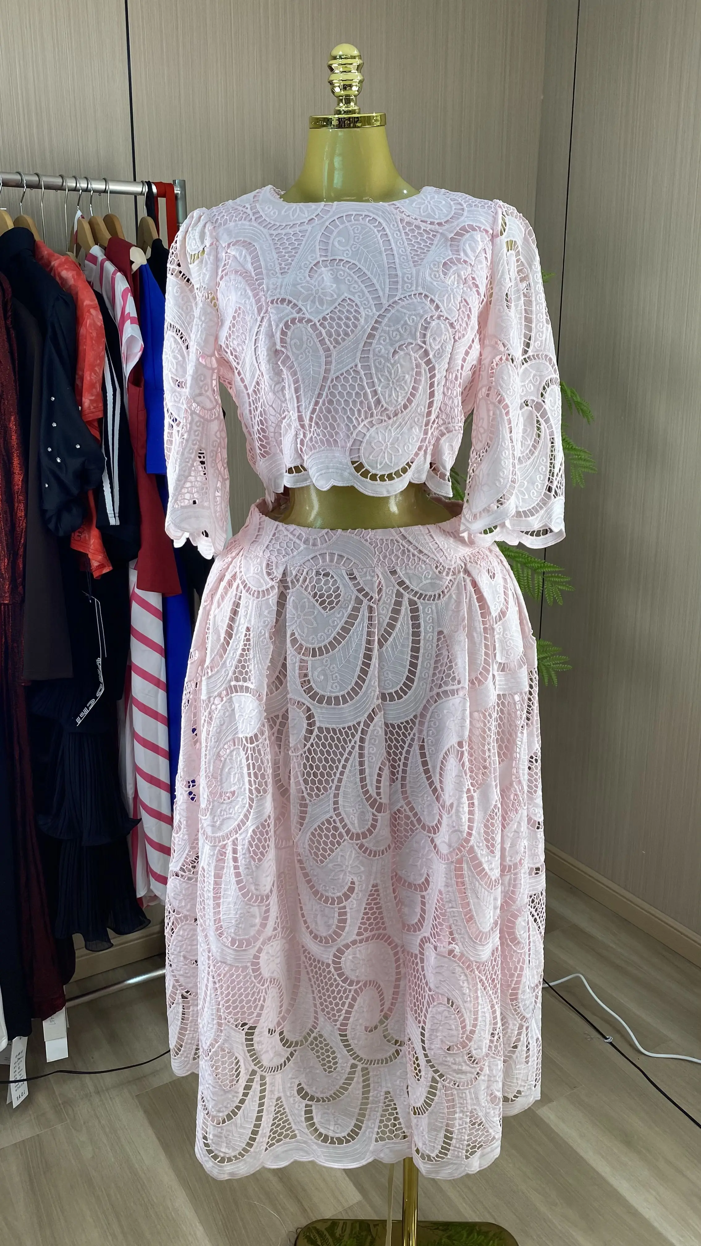 This two-piece set, featuring a round-neck embroidered lace top and long skirt, is perfect for ladies' evening parties.-GZXX877