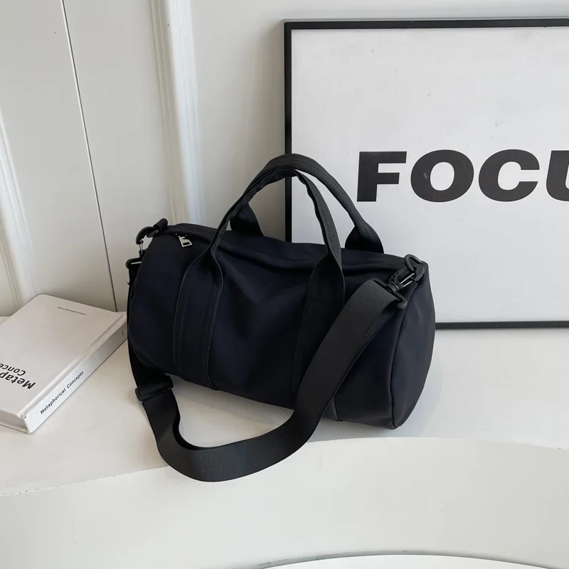 حقيبة يد واسعة جديدة لعام 2025 للنساء، محفظة كتف متعددة الاتجاهات، حقيبة يد محمولة خفيفة الوزن، واسعة وعملية #4