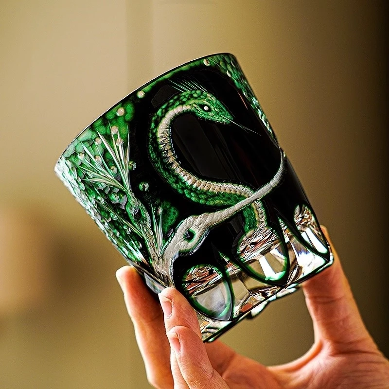 Serpiente del zodiaco de estilo chino Edo Kiriko, copa de cristal, serpiente guardián, copa de vino, licor, whisky, Brandy Snifter, regalos de recuerdo superiores