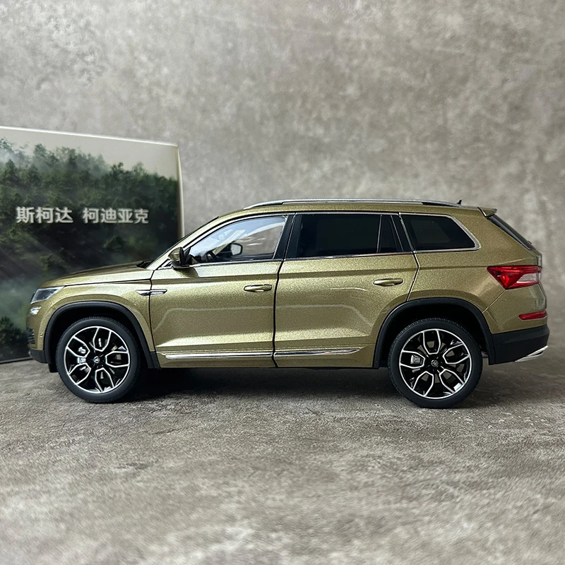 1:18 Volkswagen Skoda KODIAQ alloy Car model  SUV Send to a friend Birthday present Spring Festival gift