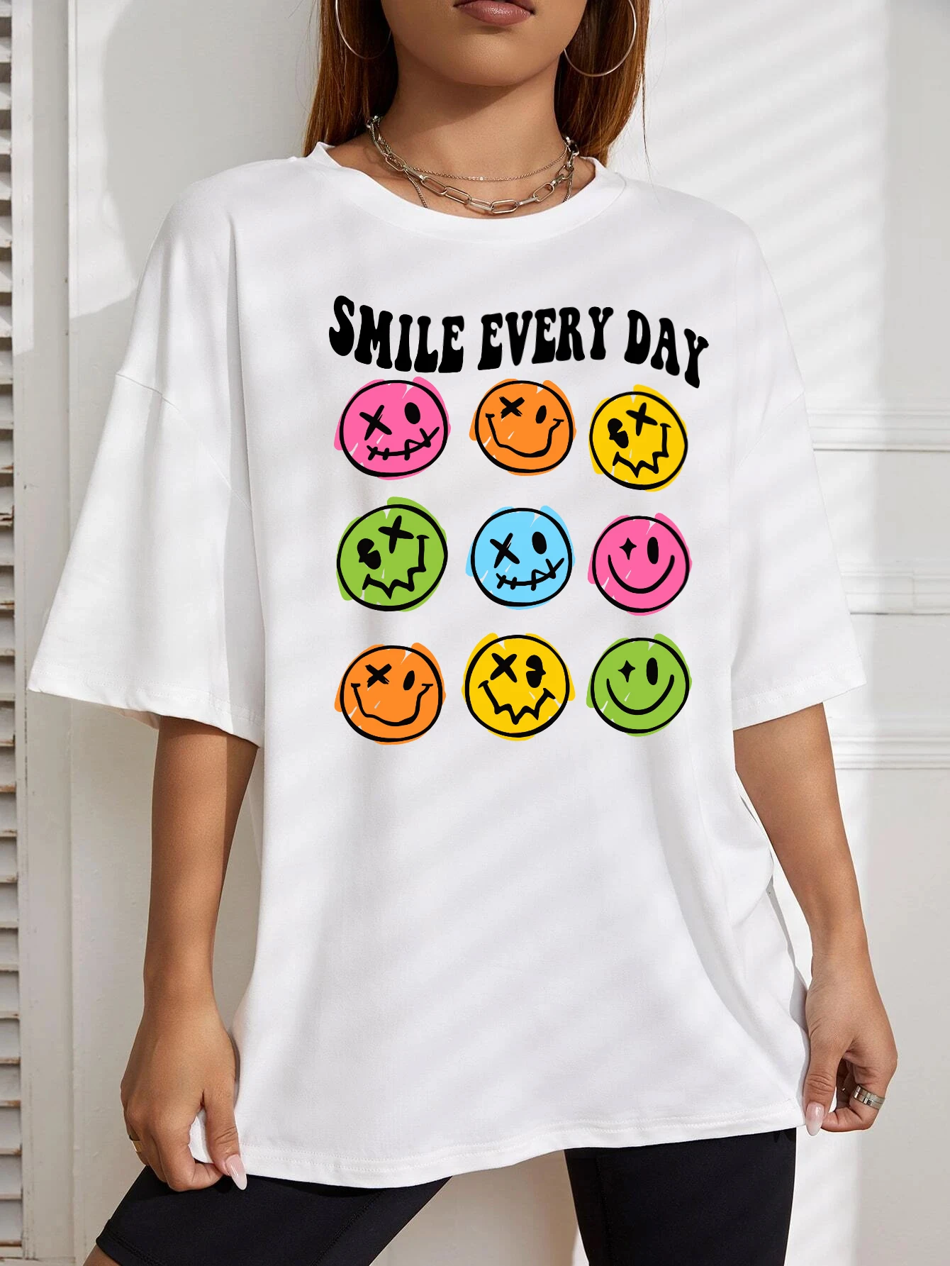 Smile Every Day 9 Different Colored Emoticons Tshirt Women Casual Short Sleeve Cotton Oversize Clothes Casual Breathable T-Shirt