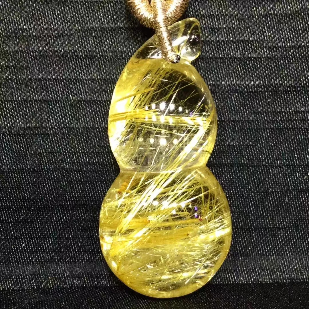 

Natural Gold Rutilated Quartz Pendant Gourd Quartz Jewelry 40.5*19*14.5mm Cat Eye Water Drop Oval Men Women Brazil AAAAAAA