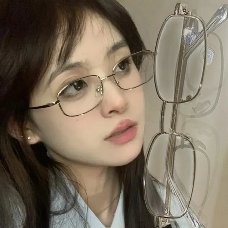 

Y2K Vintage Glasses Metal Frame Plain Eyeglasses Girls Chic Cosplay Party Decoration Glasses Metal Photography Clear Spectacle