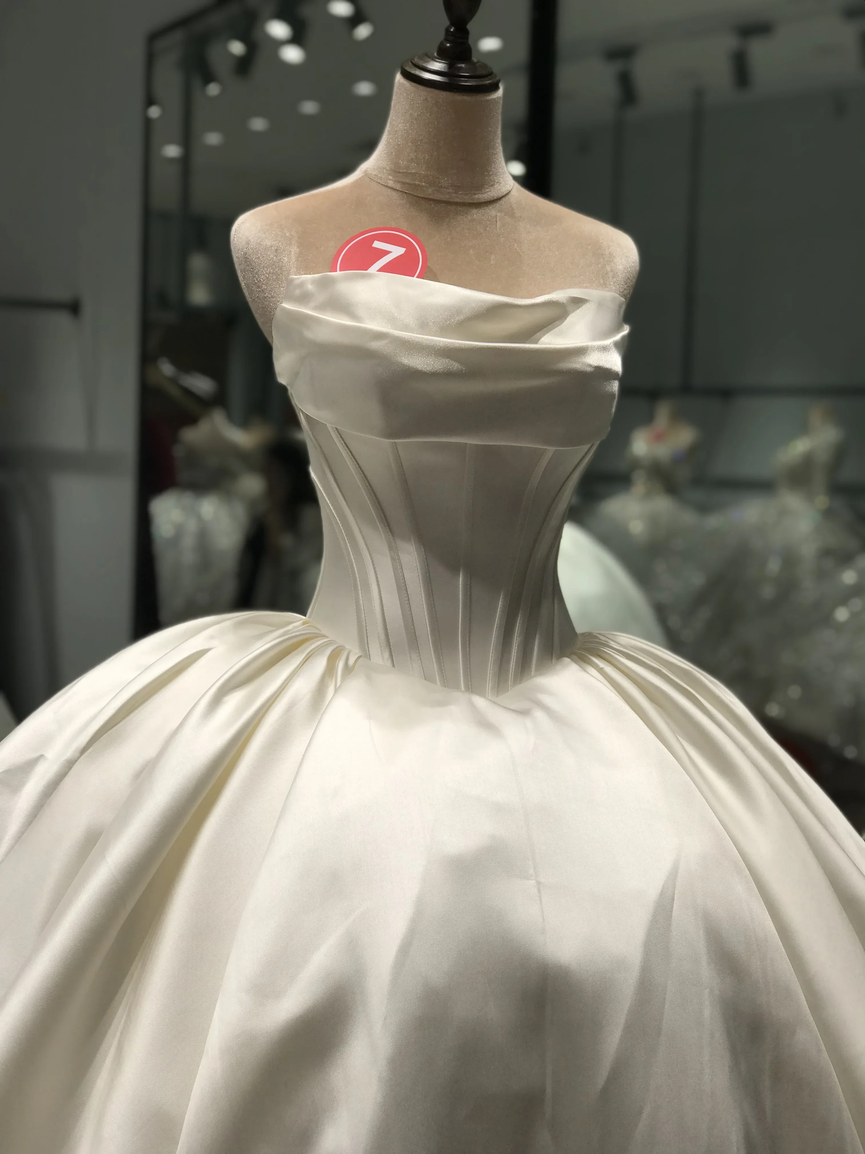 High End Satin Wedding Dress 2026 Strapless 3D Flowers Pleats Sweep Train Church Bridal Gowns Bride Dresses Vestidos De Noiva