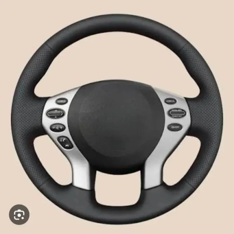 Capa de Volante Personalizada em Couro Microfibra Antiderrapante Costurada à Mão para Nissan Altima 2011, X-Trail, QASHQAI, Sentra.