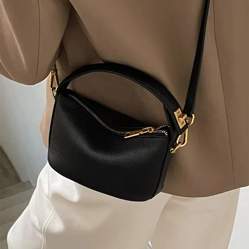 Cloud Bag Niche Design กล่องอาหารกลางวันกระเป๋า Retro กระเป๋าถือไหล่กระเป๋า Crossbody Pu หนังนุ่มทุกวันเดินทางกระเป๋าสี่เหลี่ยมเล็ก