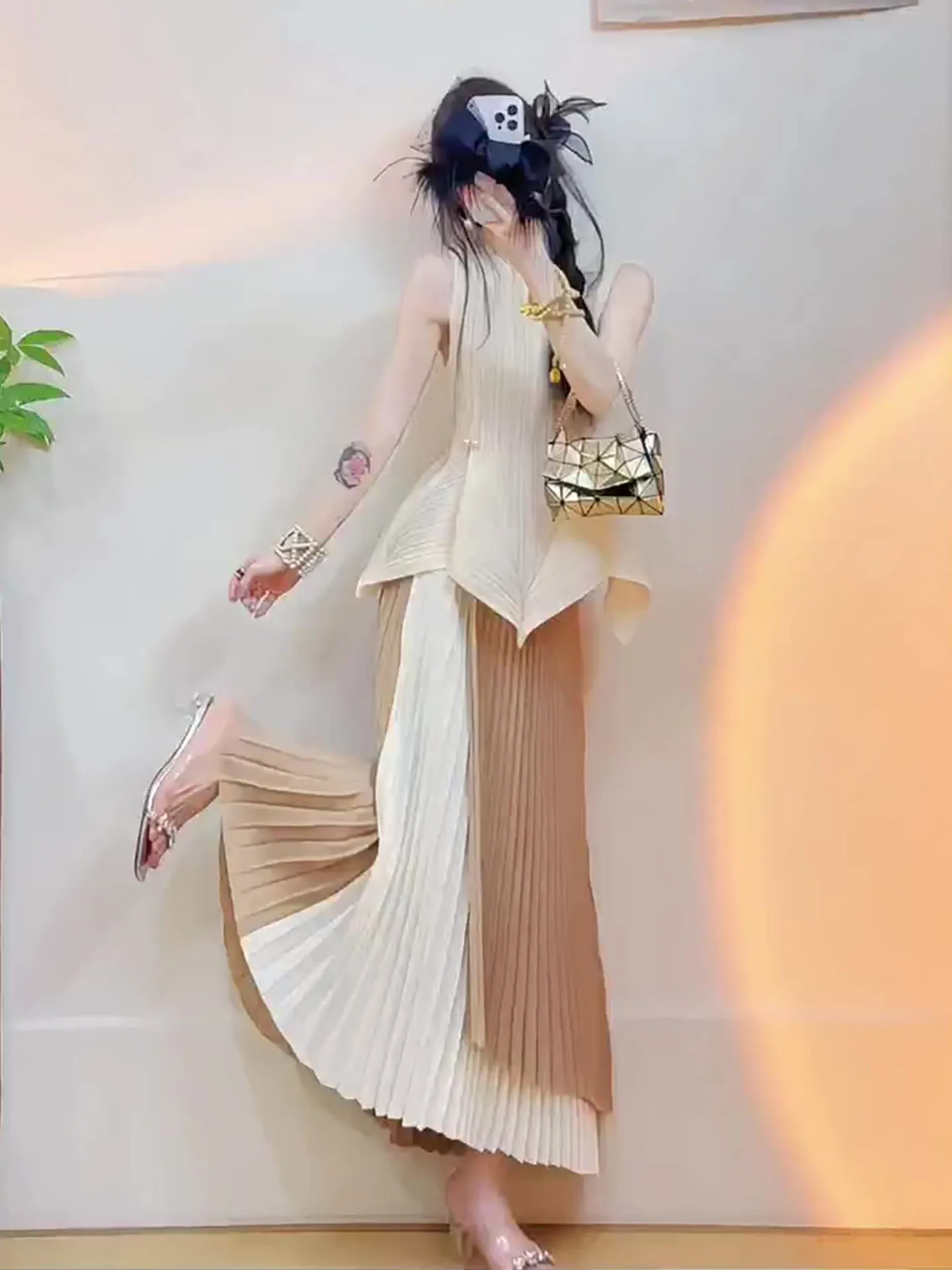 

Slimming Summer Outfit White Blouse Half-length Skirt Pleated Waist-cinching Bloomer Ensemble Fashionable Chinese Brand