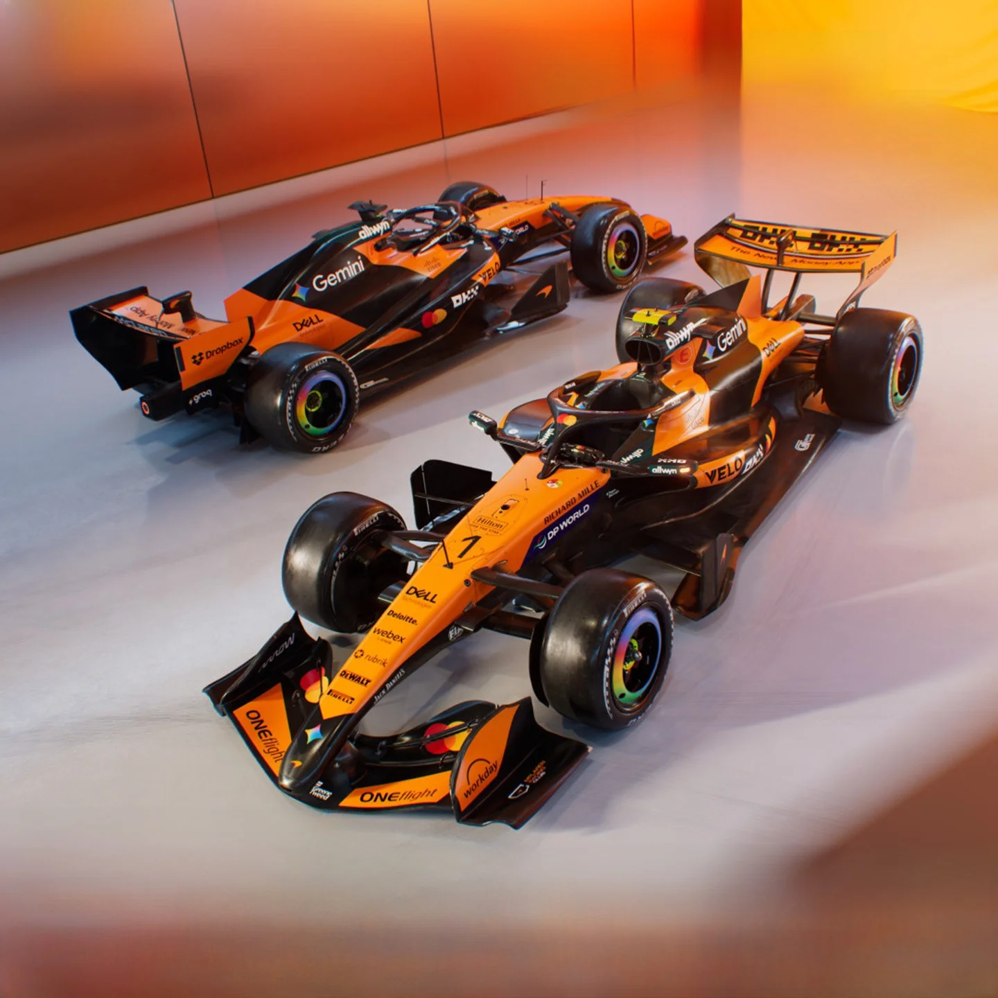 McLaren MCL40 Formula Racing Car Model :43 Scale Alloy Simulation Collectible Burago Norris Edition Preorder Vehicle Model