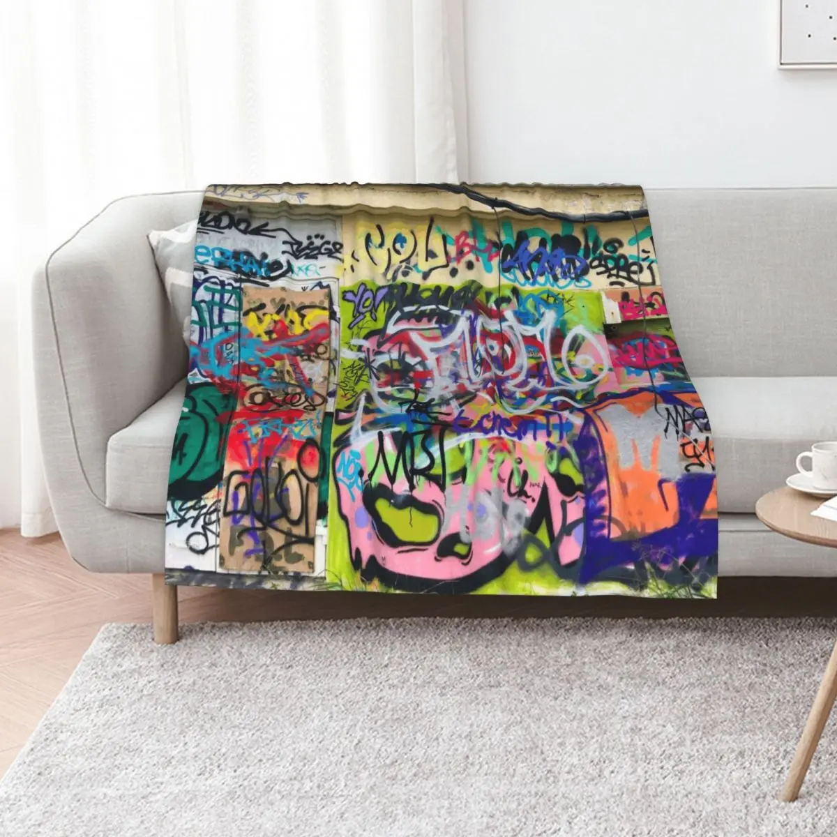Urban Graffiti Throw Blanket decorative Bed Fashionable Personalized Gift Kid'S Stuffeds for winter Blankets