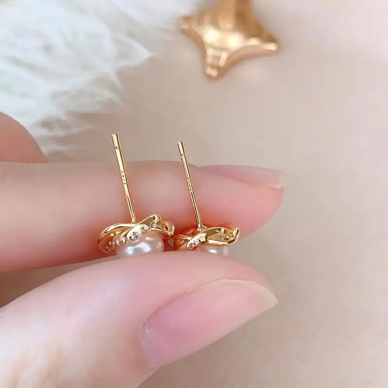 2Pcs 925 Silver Korean Version Pearl Earrings Fashionable Exquisite French Style Elegant Temperament Accessory For Women