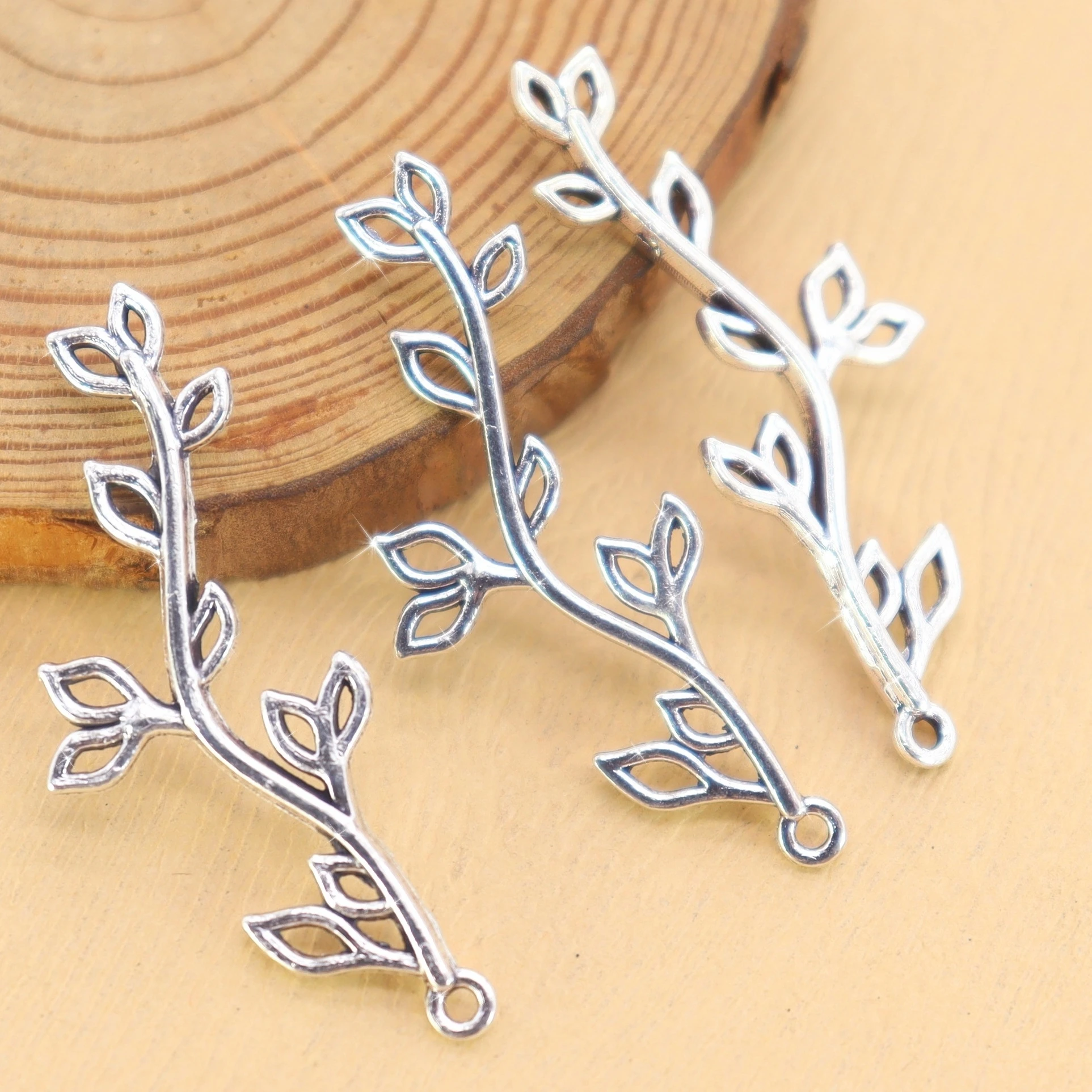 30 Pieces of Alloy Floral Branch Connectors for DIY Jewelry Making - Complex Leaf Design Charm, Durable Craft Items, Handmade AC
