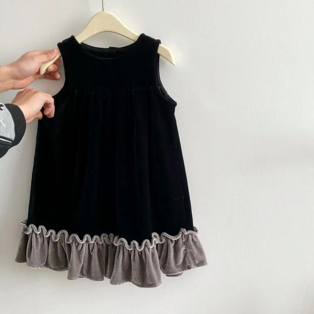 2024 Girls Velvet Spliced Sleeveless Dress Black Long Sleeves Top Round Neck Elegant Children Autumn New Party Princess Dresses