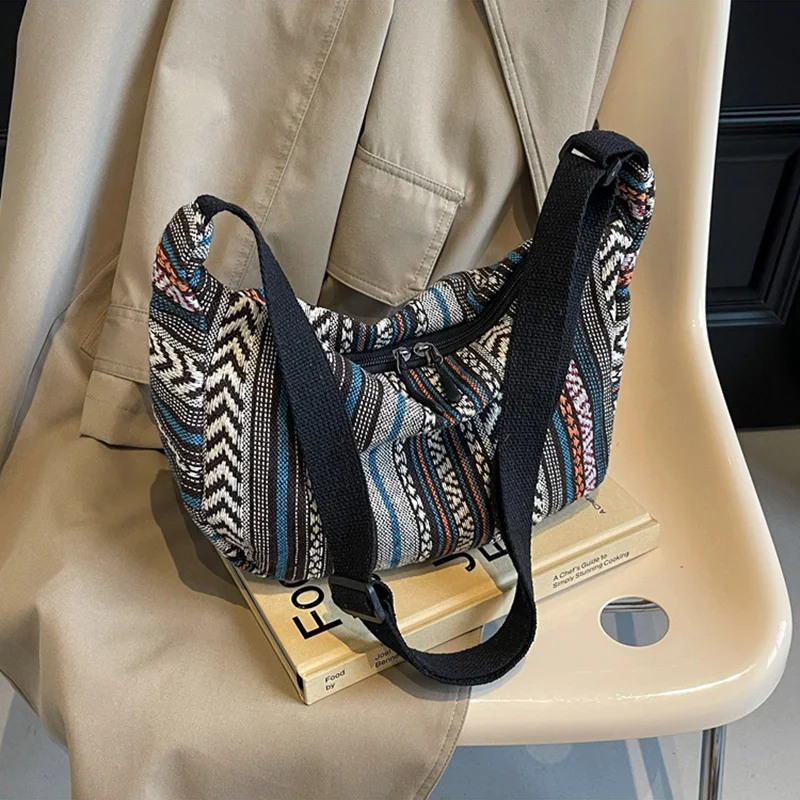 Umhängetaschen im Tribal-Stil, Schultertasche, faltbar, gestreiftes Muster, Flaggenmotiv, handwaschbar, Randbemaltes Futter – Detail 5