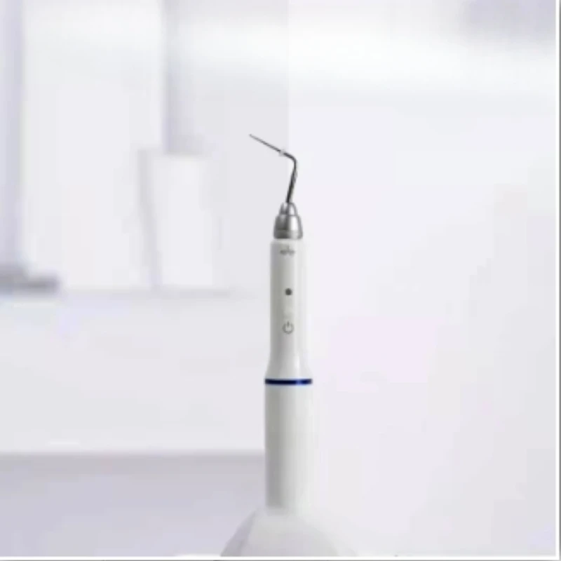 Root canal hot tooth filling pen can be cut in the root canal with vertical pressure, hot melt pen