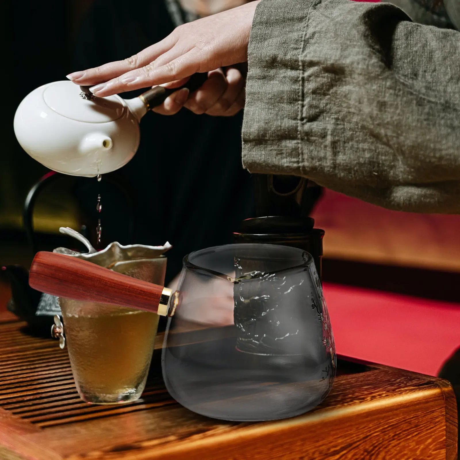 Glass Milk Cup with Wooden Handle, Heat-Insulating & Anti-Scald Tea Dispenser for Ceremony and Office