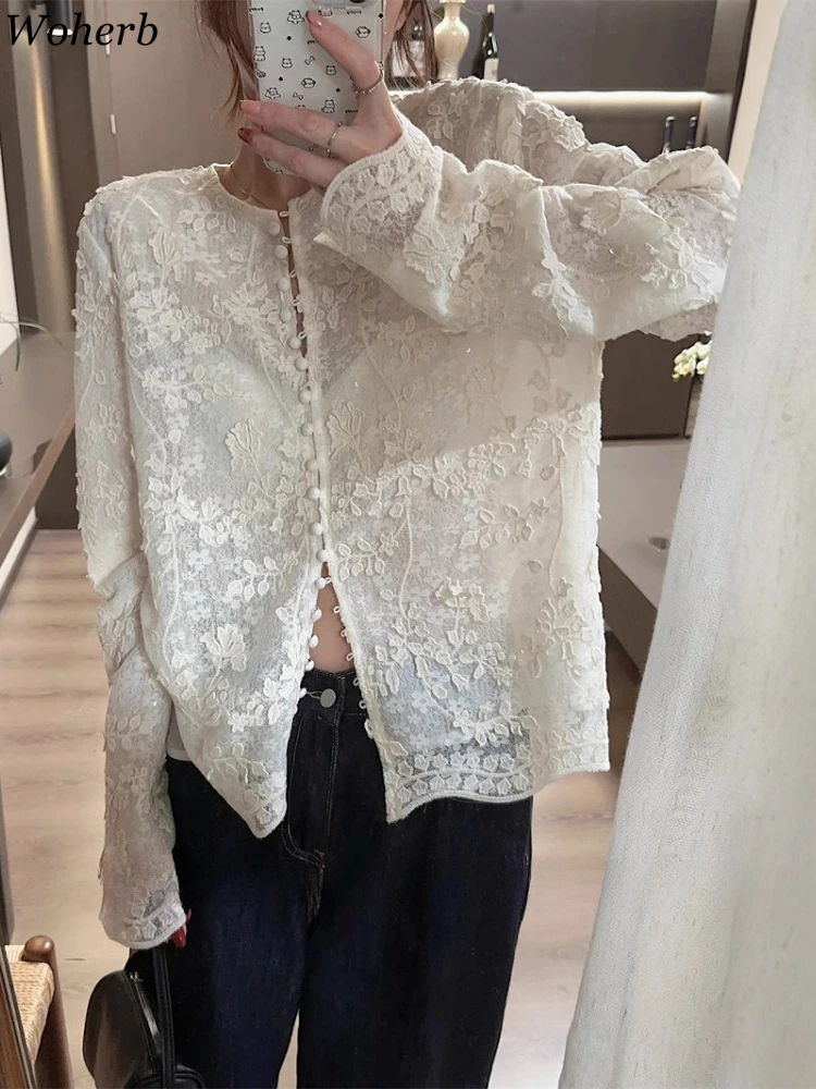 

Korean Lace Flower Embroidery Blouse Women Clothing Single Breasted Shirts Camisas De Mujer Long Sleeve Loose Vintage Blouses