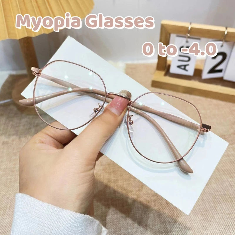 Blue Light Resistant Myopia Glasses Square Frame Myopia Resistant Eyewear Retro Radiation Resistant Short-sighted Eyeglasses