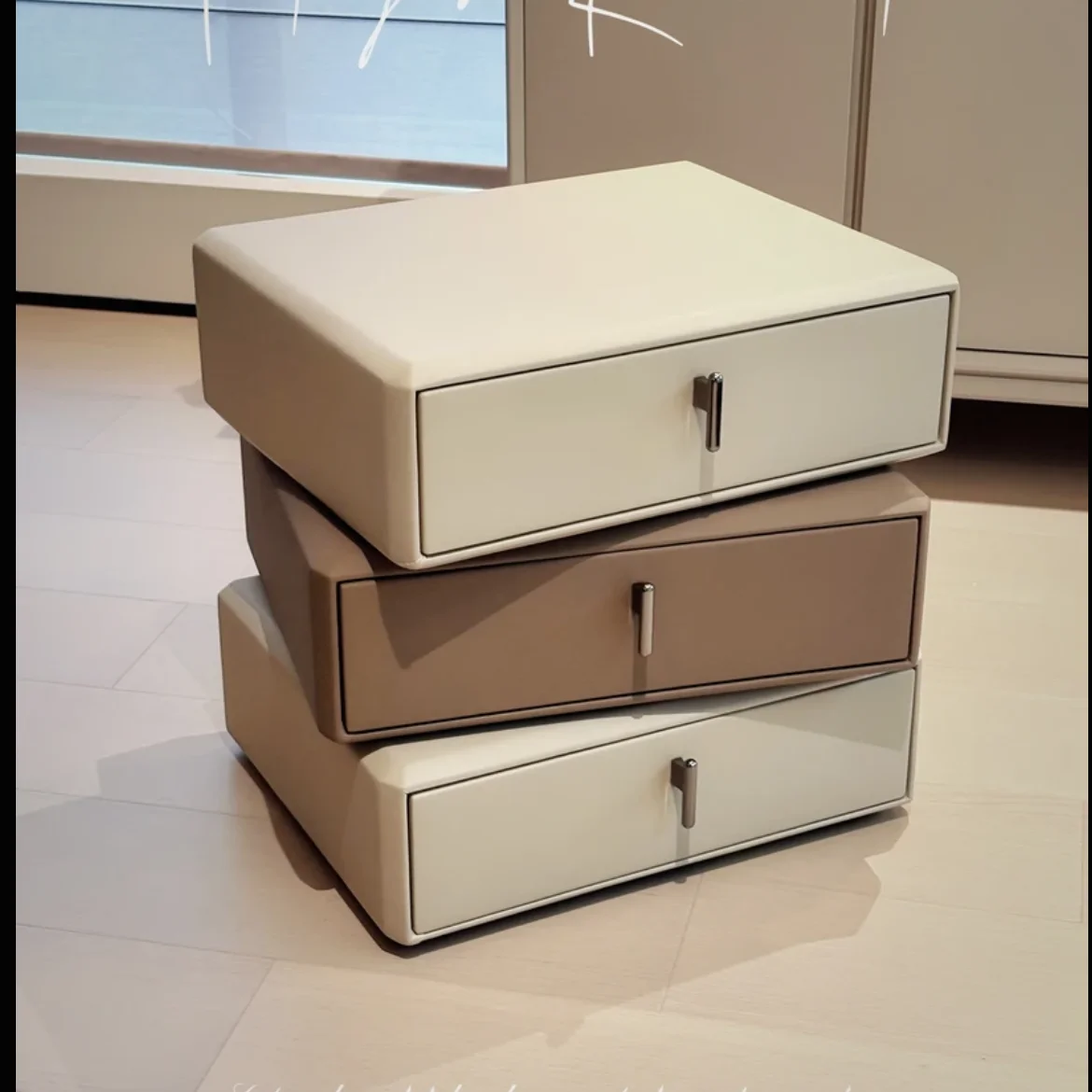 Moderner Luxus-Nachttisch aus massivem Holz, einzigartiges Design, Nachttisch für Schlafzimmer, Esszimmer, Hotel, Wohnzimmer, Wohnmöbel, verstellbar