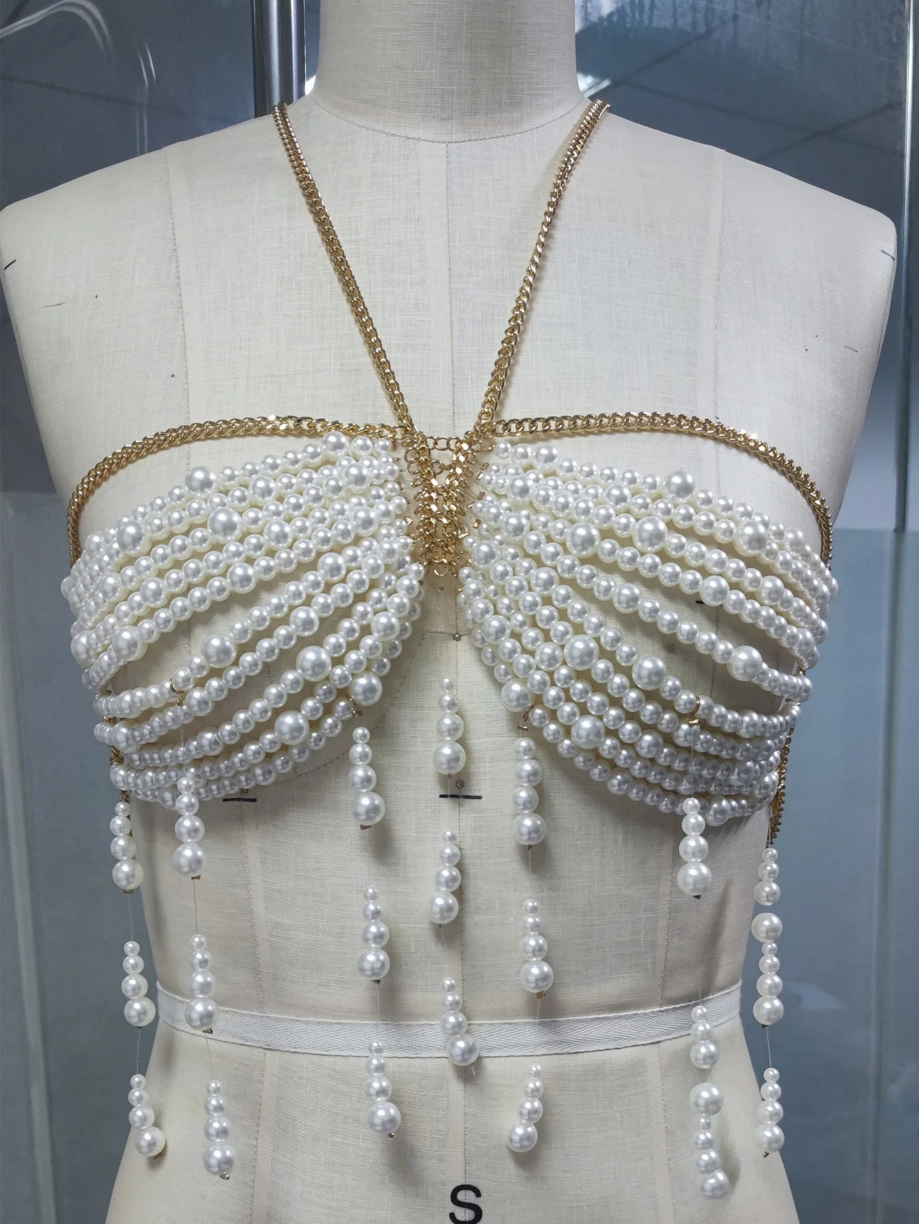 

2024 New Summer Hand-Woven Pearl Hollow Tassel Metal Chain Adjustable Tight Bra Sexy Girl Pool Cocktail Party Top