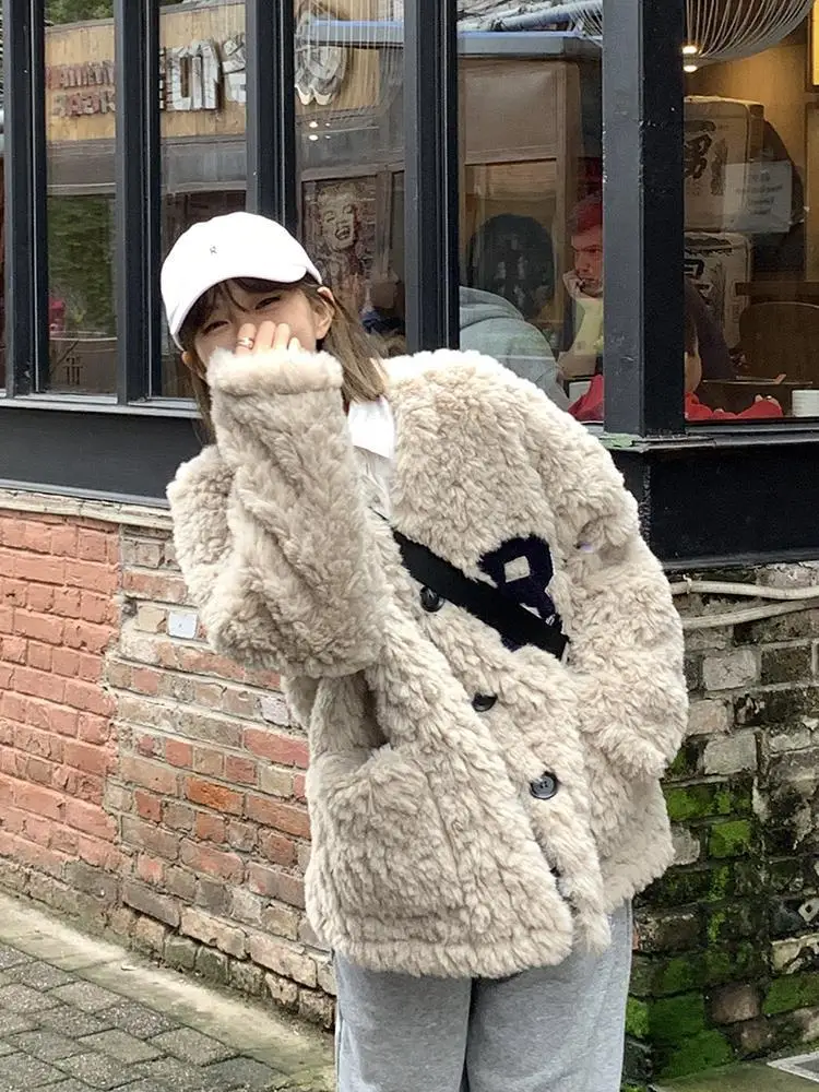 

2023 Winter New High Grade Lamb Hair Coat Women's Winter Imitation Otter Rabbit Hair Environmental Protection Fur Round Neck War