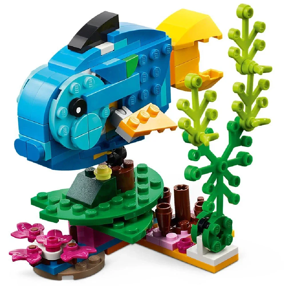 Create 3 Animals in 1 with this Exotic Parrot Building Blocks Set - Parrot, Fish and Frog in One