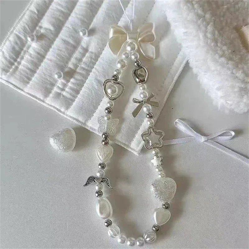 Korean Cute White Bowknot Heart Pearl Beaded Phone Chain for IPhone 15 CCD Camera Hanging Rope Anti-Lost Lanyard Hanging Jewelry