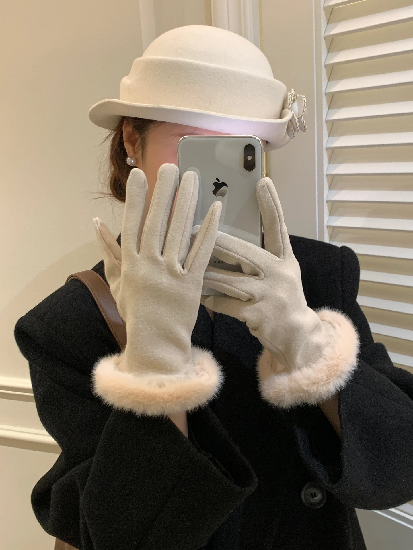 

Перчатки на меховой подкладке для женщин, новый стиль, утолщенные для теплого зимы, совместимые с сенсорным экраном, морозостойкие