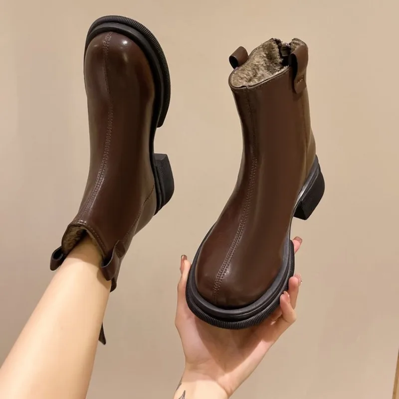 New Women Ankle Boots Fashion Female Square Heel Low-Heel Shoes Lady Boots Leather Woman Low-heel Keep Warm Ankle Boots Q109