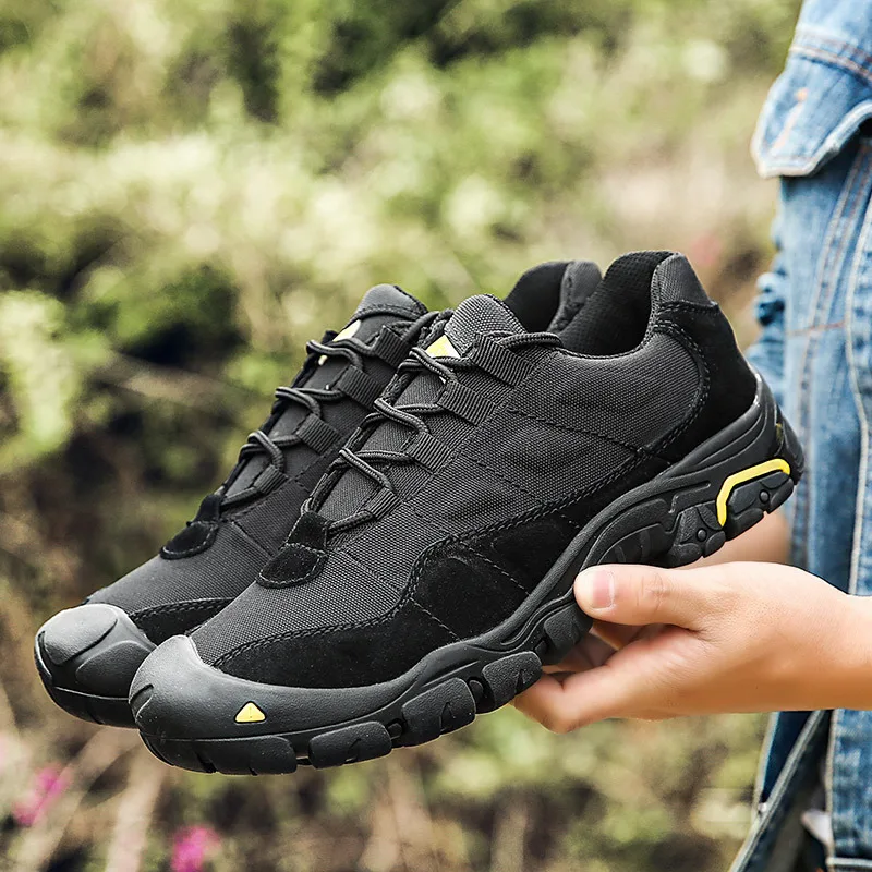 Men's Black Outdoor Hiking Camping Shoes Black Khaki Low Tactical Shoes Anti-slip Work Shoes
