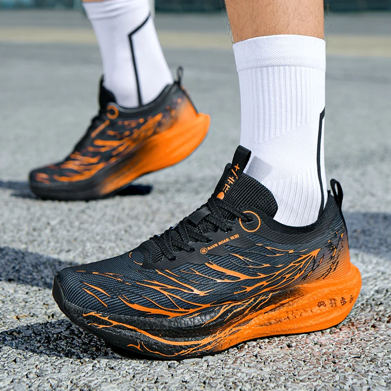 新しいソフトソールクッションメンズランニングシューズ女性用高 - Reflective Night Running Shoes のレビューと価格