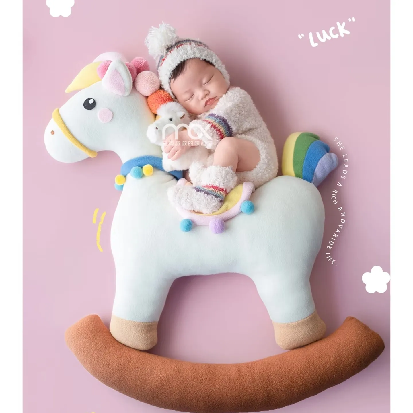 

Newborn Photography Props 2026 Horse New Year Theme Set Posing Doll Backdrop Outfit Zoo Decor Accessories for Studio Photoshoot