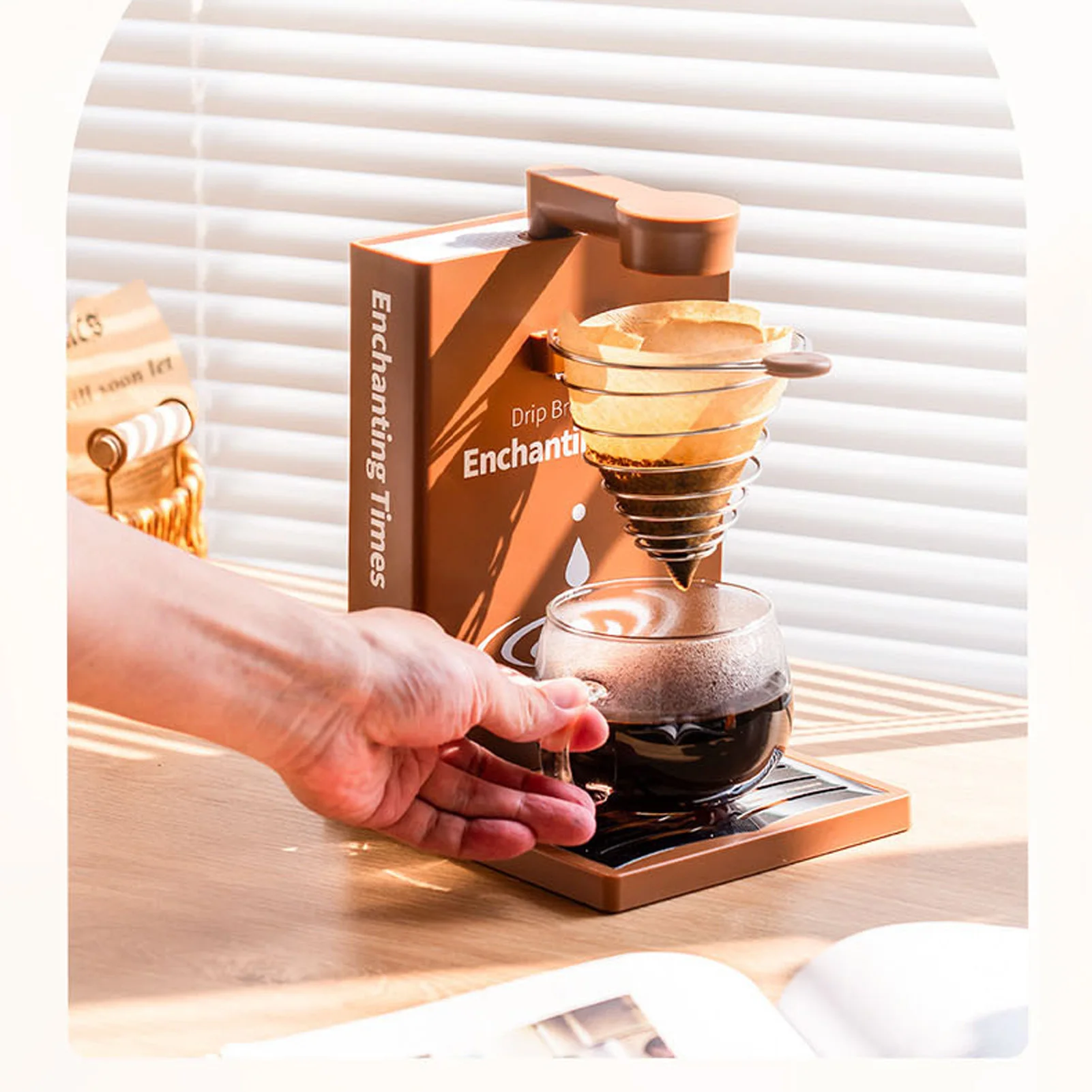 Mesin Kopi Tuang Elektrik 300Ml Dapat Dilipat Dapat Dilepas 7 Lubang Pembuat Kopi Tetes Berbentuk Buku untuk Rumah Perjalanan Kantor