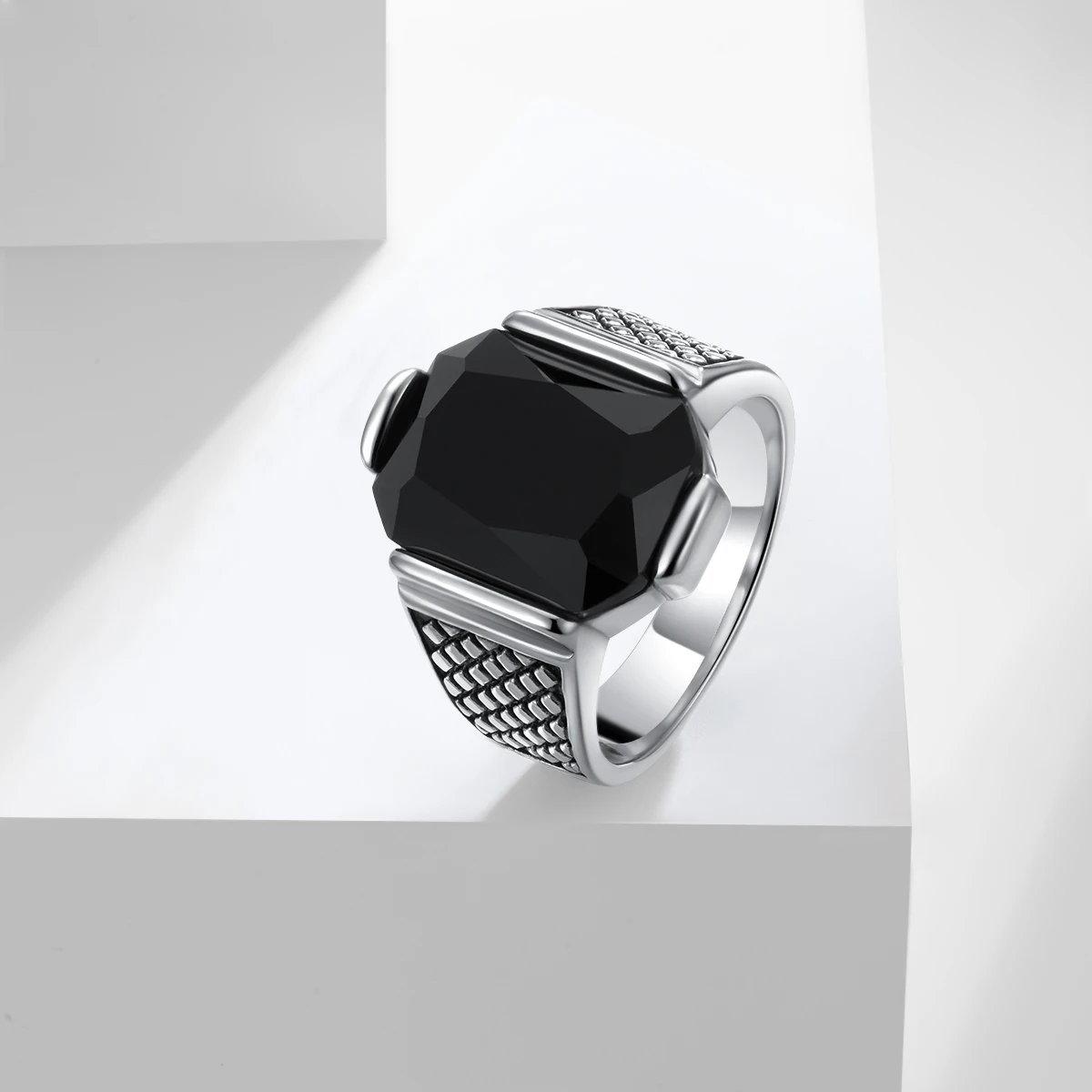 316L Stainless Steel Gemstone Ring with Minimalist Clock-Inspired Style – Unisex, Versatile, and Suitable for Daily Gifting