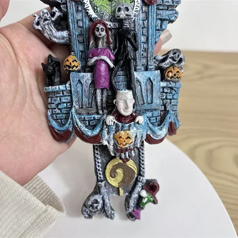 Jam Liontin Mainan Dekorasi Mimpi Buruk Sebelum Natal Disney Anime Action Figure Desktop Ornamen Koleksi Hadiah