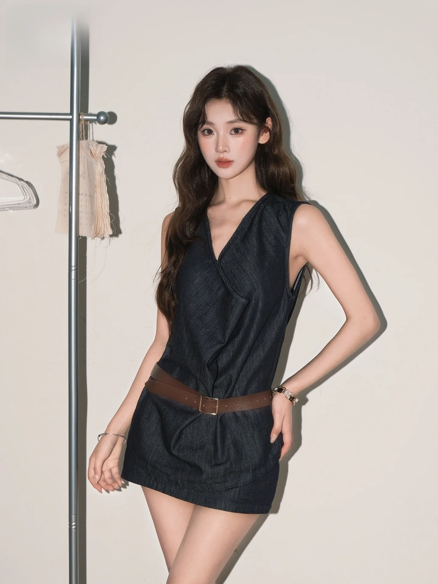 

Deep Blue Loose Denim Vest And Skirt Set Women's Summer Slim Fit Halter Top Half Body Skirt Two Piece Set Casual Style