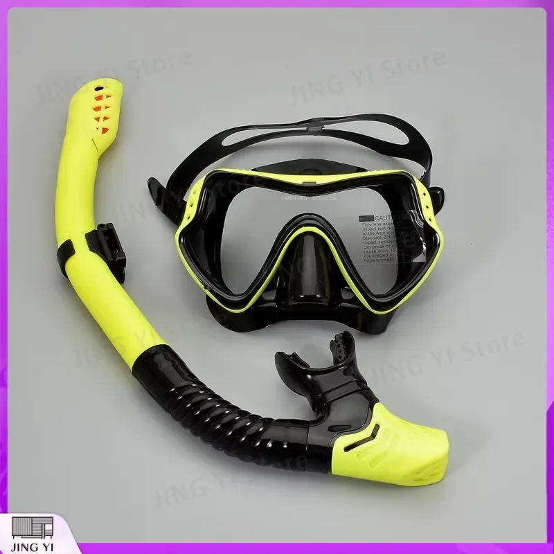 The provided Chinese title describes a diving mask and snorkel set, not a cat bed. Please provide the correct Chinese title