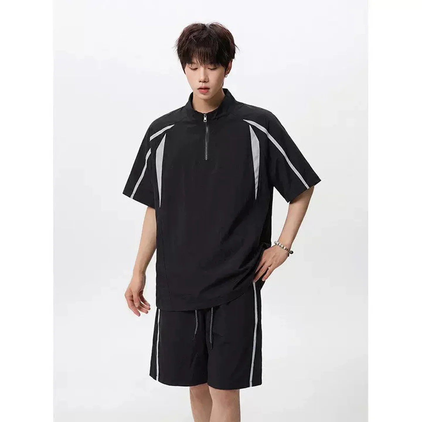 american-style-outdoor-sports-t-shirt-set-men's-summer-reflective-strip-splicing-stand-collar-short-sleeve-shorts-two-piece-set
