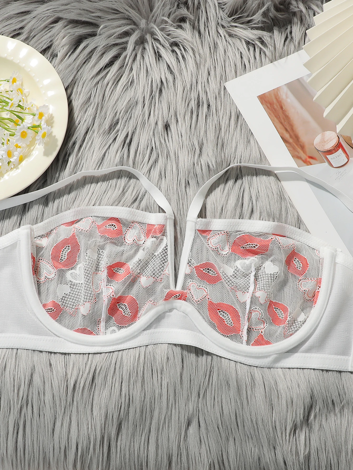Plus Size Seductive Lips Print Lace Unpadded Underwire Bra for Women Full Coverage Push Up Demi Deep V Neck T-Shirt Bra 90D-105D image 4