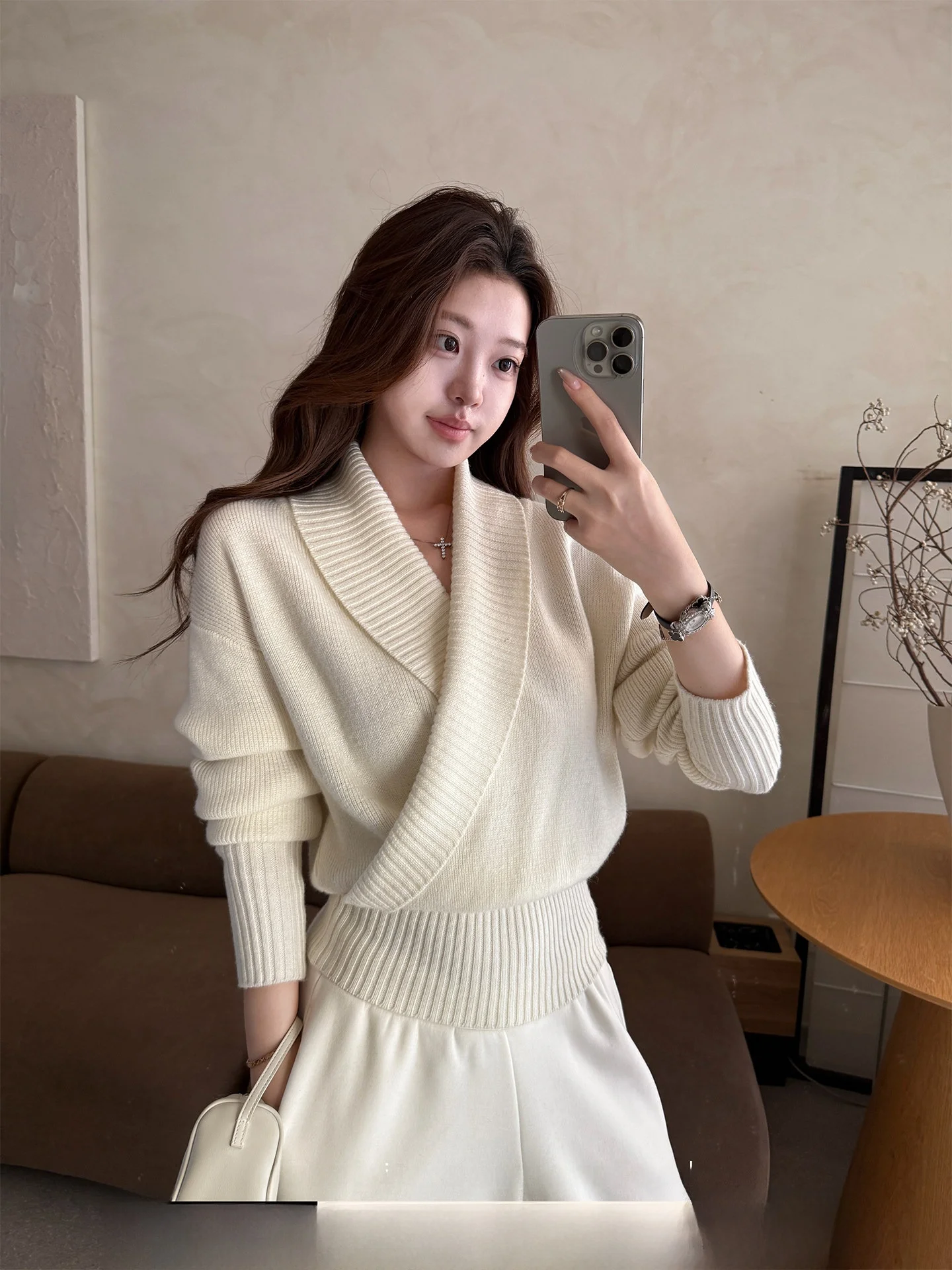 

Xzichic Vintage Woolen Knitted Sweater Women's V-ne Soft Skin-friendly New Sle Winter Faion Ladies' Camere Sweater