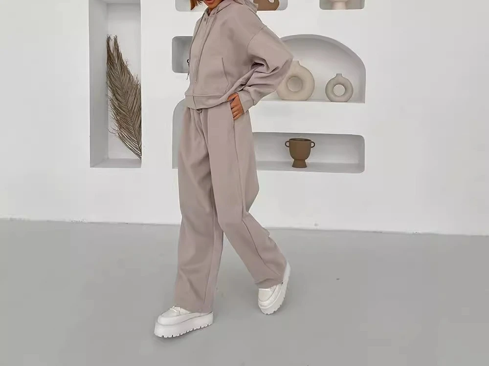 طقم كارديجان رياضي بغطاء للرأس وسحاب جديد للسيدات مكون من قطعتين