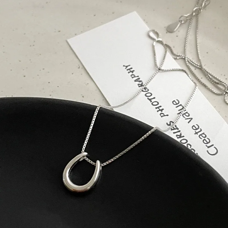 S925 Sterling Silver Horse Shoe Necklace Korean Style High End Light Luxury Ins Wind U Shape Pendant Niche Personality Clavicle
