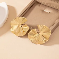 YCQZ Creative Stainless Steel Metal Flower Big Stud Earrings 2024 Fashion Attractive Statement Jewelry Women Personality Gift