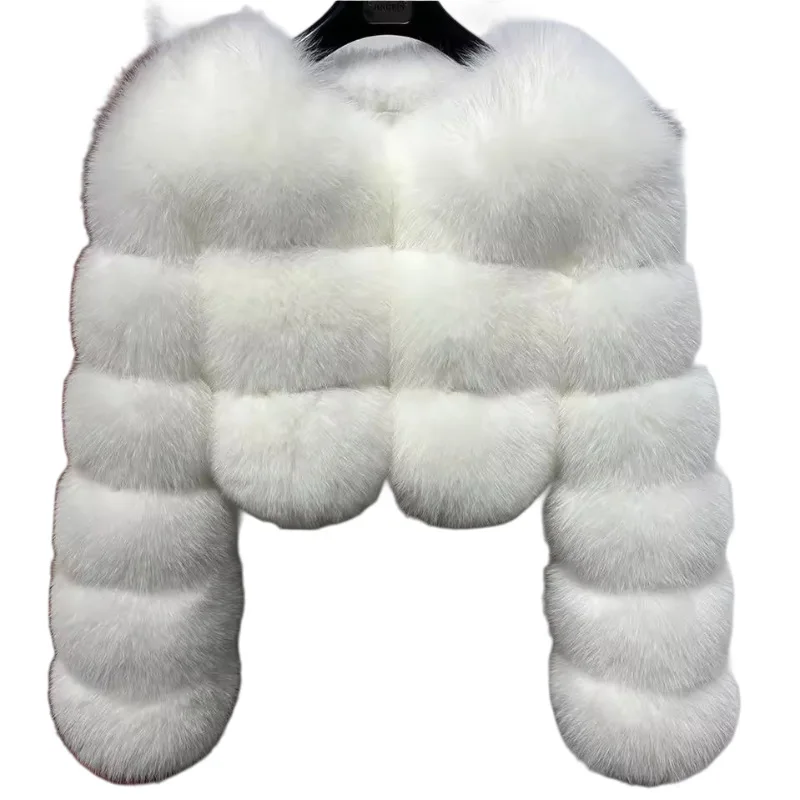 Рисунок 4 - Женское пальто из искусственного лисьего меха