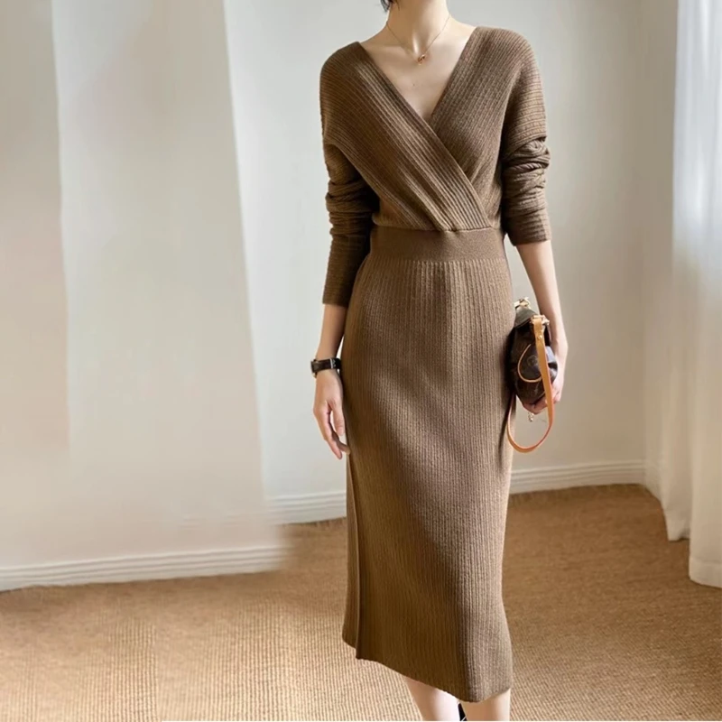 

Women's V Neck Knit Maxi Sweater Dress Elegant Backless Pullover Bodycon Dress