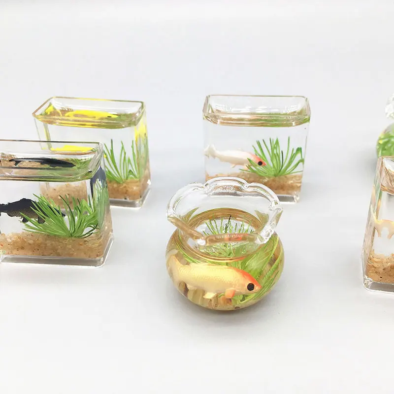 1pc zufällige Puppenhaus Miniatur künstliche Mini Aquarium Schüssel Aquarium Puppenhaus Home Ornament Desktop-Dekoration