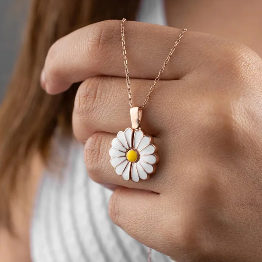 Daisy Flower Pendant Custom Engraved Name Necklace for Women Chain Choker Stainless Steel Jewelry Personalized Mother\'s Day Gift