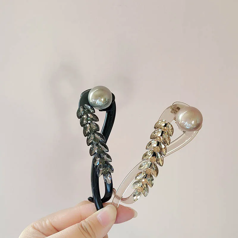 

High-end crystal wheat ear pearl one-line hair clip for women, new twist clip for the back of the head